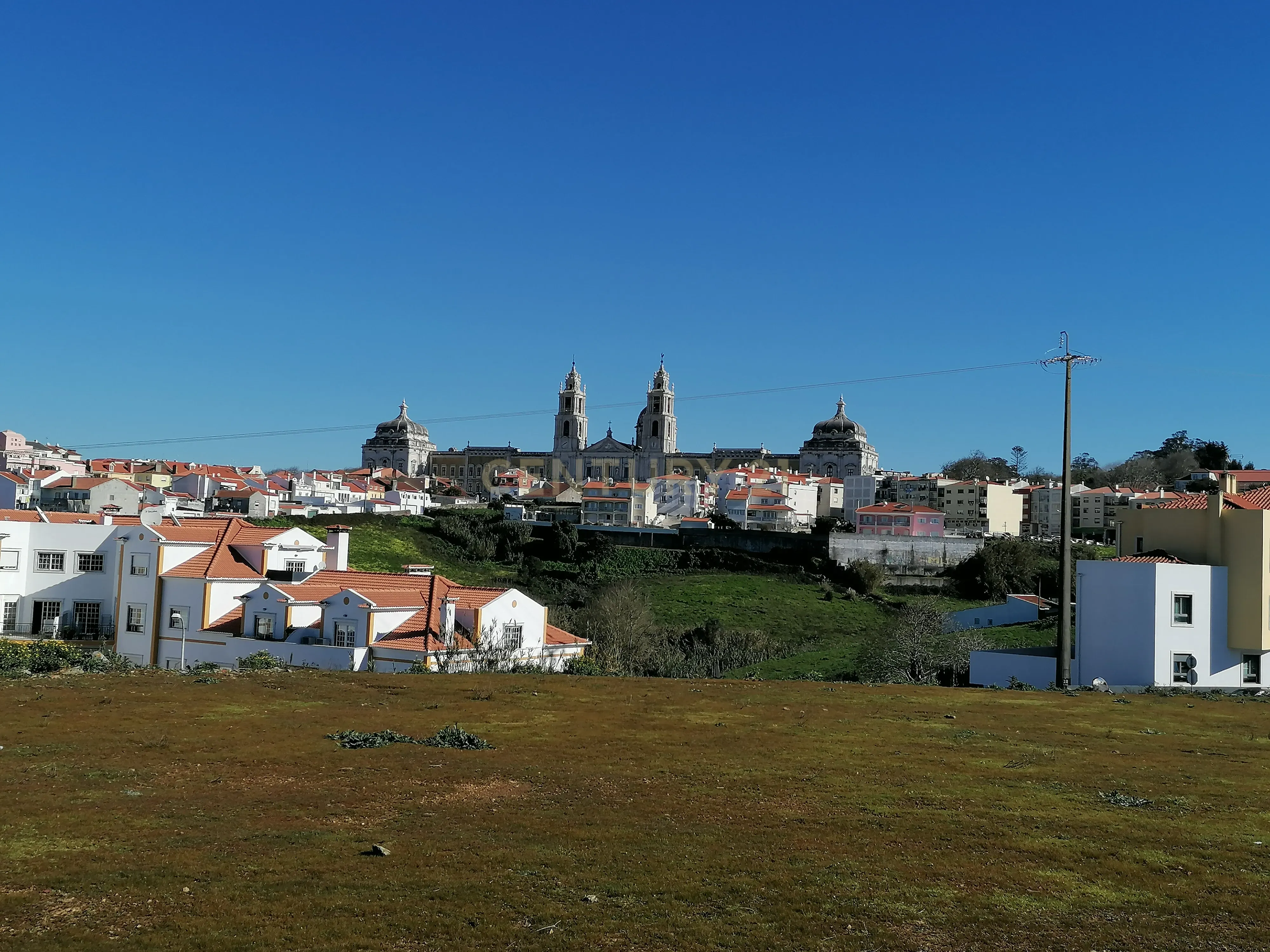 Terreno à Venda em Mafra – Oportunidade de Desenvolvimento em Quinta Nova - Image 1