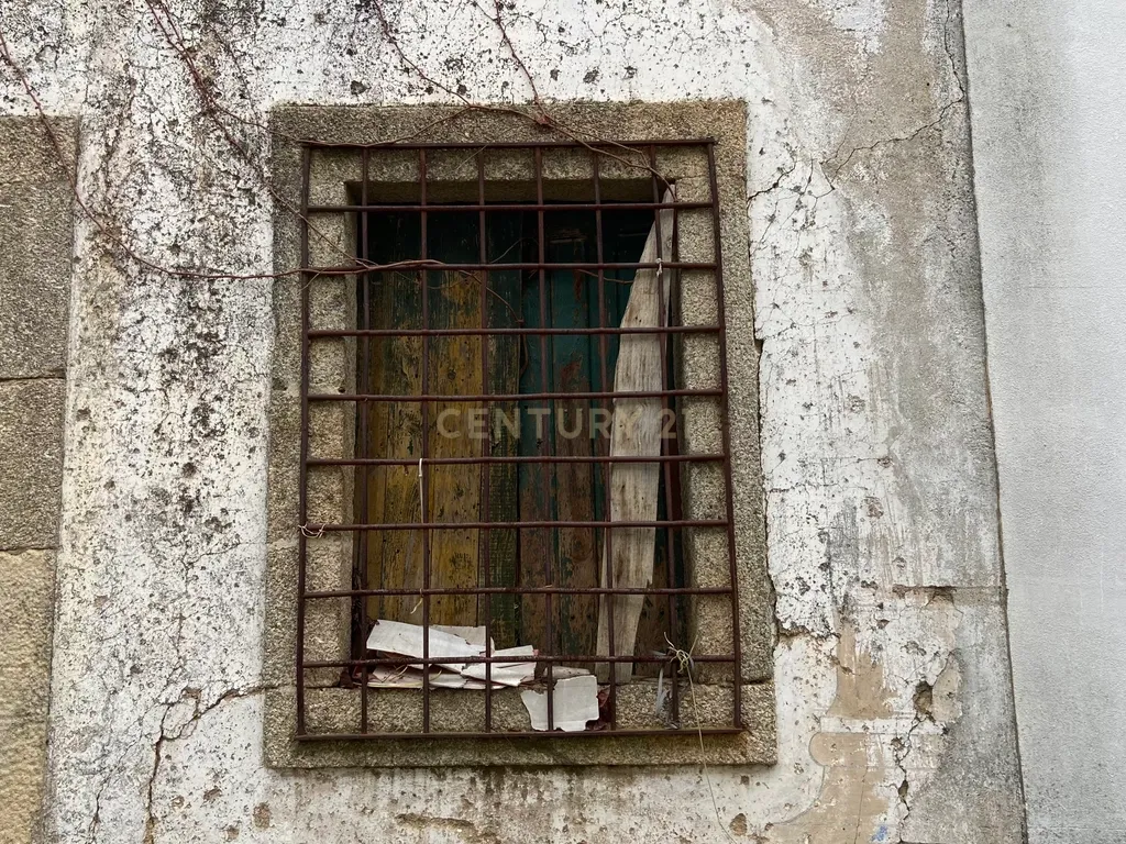 Moradia em ruína para recuperação total - Penamacor, Castelo Branco - Image 5