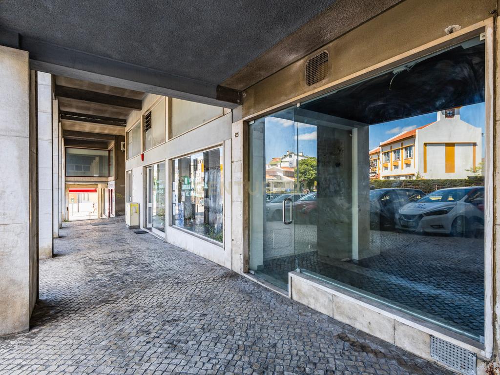 LOJA AVENIDA MARQUÊS DE POMBAL / LEIRIA - Image 3