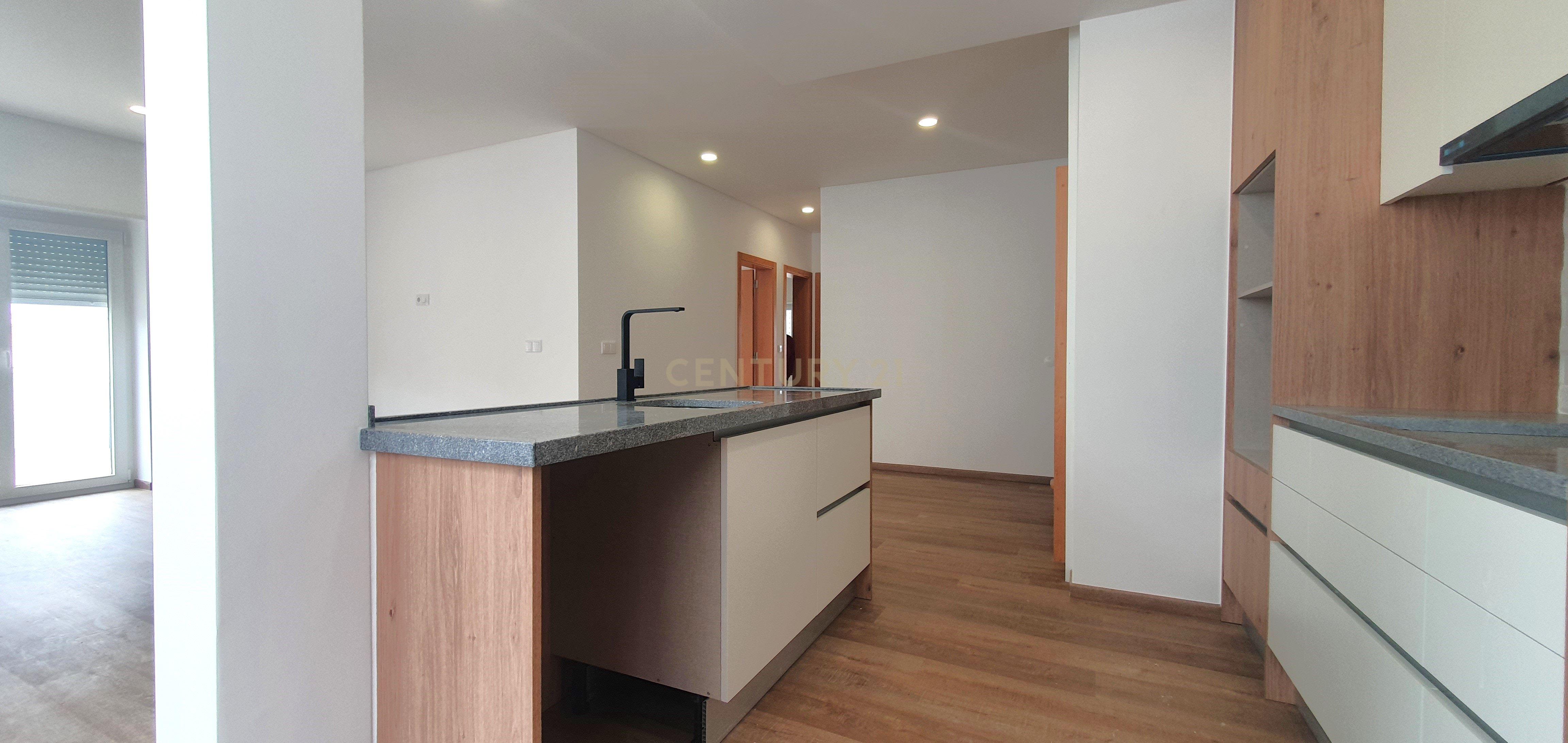 Apartamento T3+2 no Centro da Cidade - Image 3