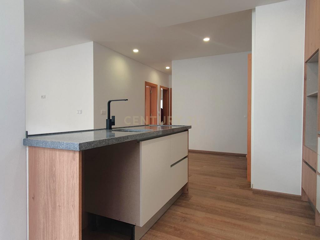 Apartamento T3+2 no Centro da Cidade - Image 3