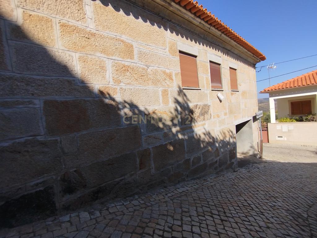 Moradia T5 em  Numão - Vila Nova de Foz Côa - Image 4