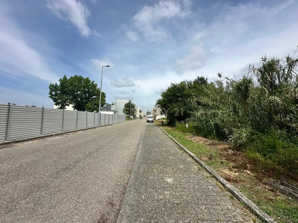 Terreno de construção com projeto aprovado em Pedroso, Vila Nova de Gaia, Porto - Image 11