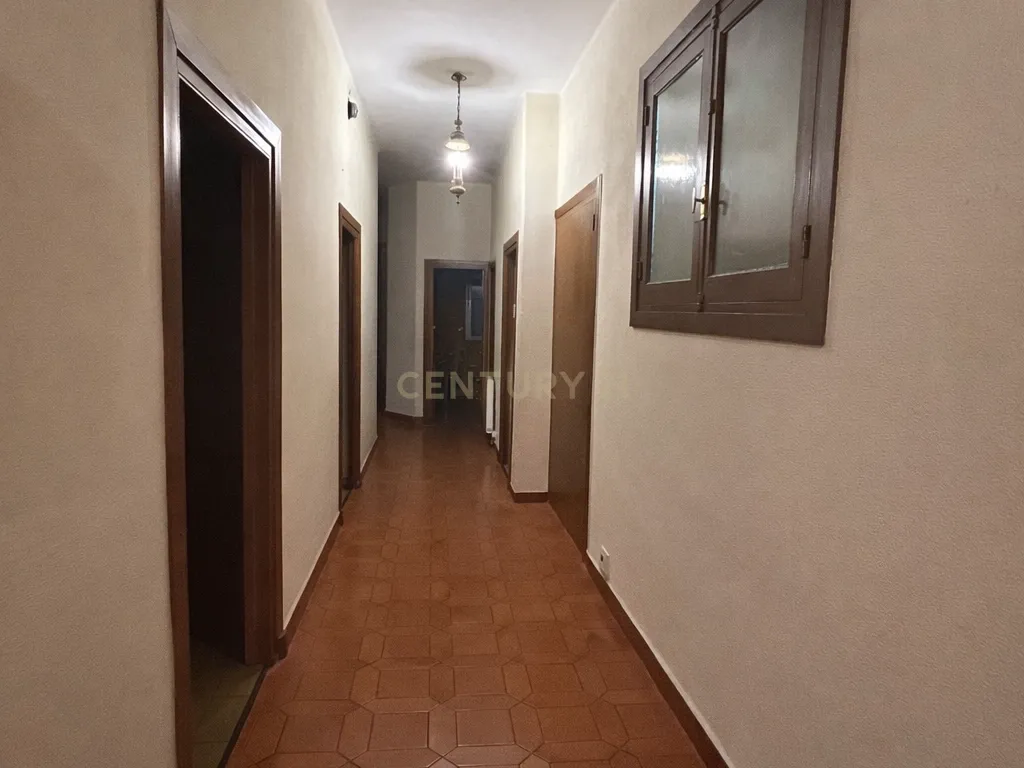 Edifício exclusivo com grande potencial numa das melhores zonas de Trujillo - Image 74