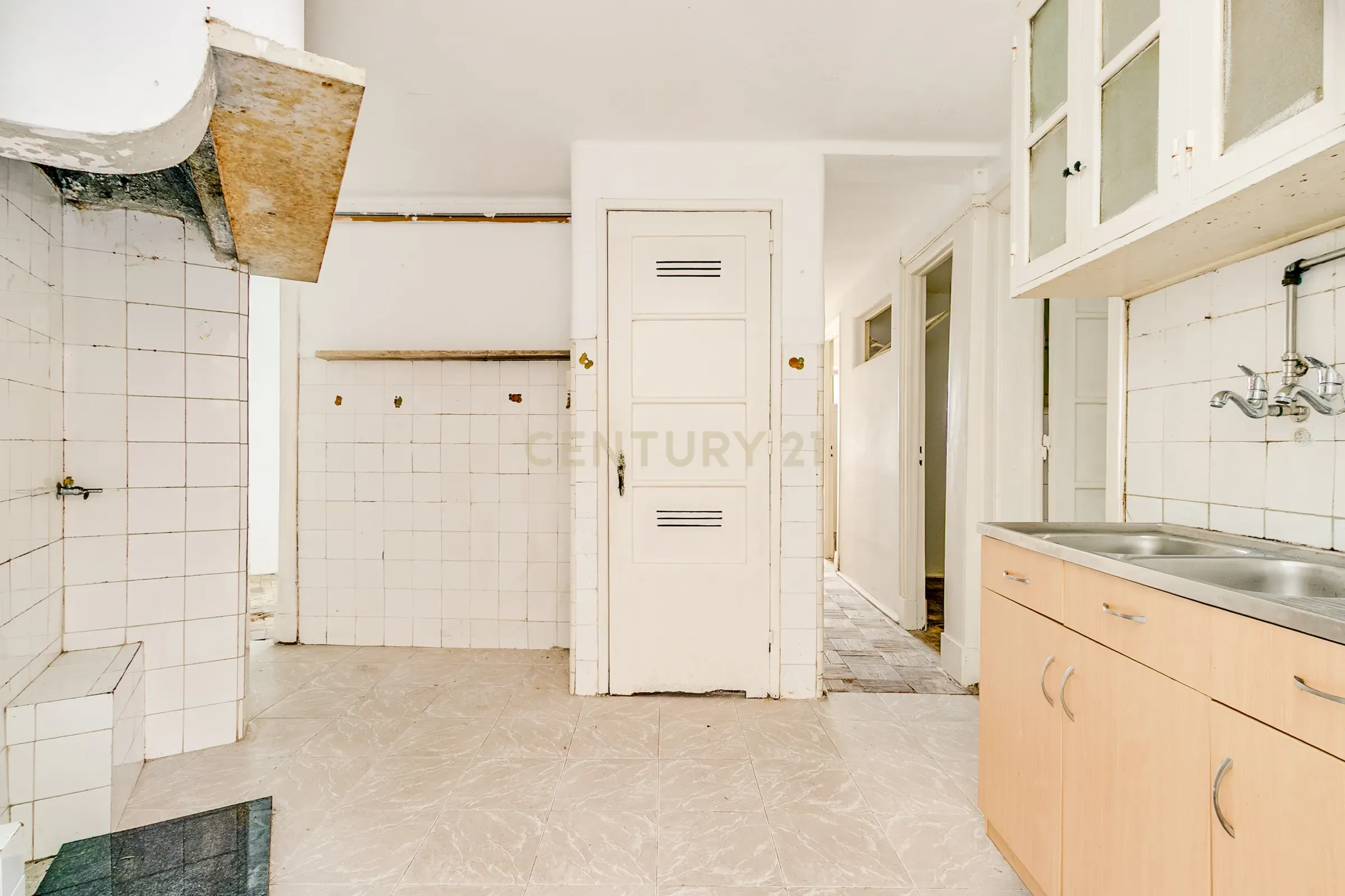 Apartamento no Coração do Príncipe Real – Lisboa - Image 20