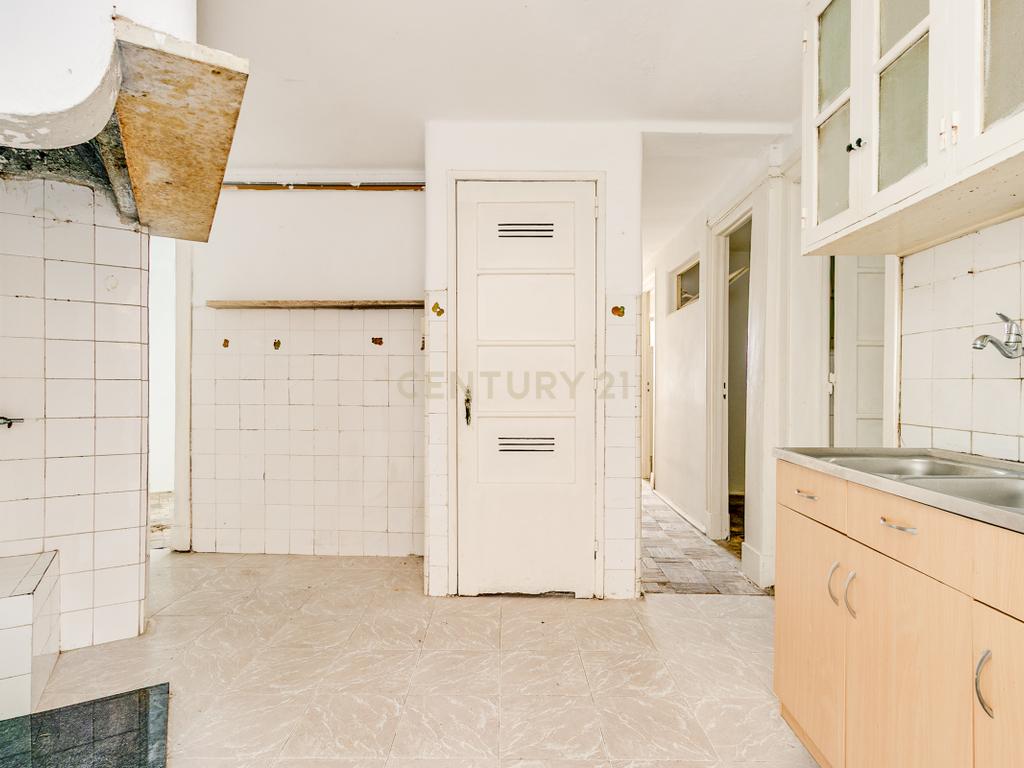 Apartamento no Coração do Príncipe Real – Lisboa - Image 20
