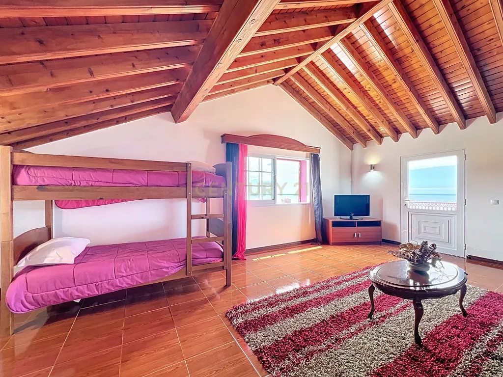 🏡 Moradia Única com Vista Mar — 3 Apartamentos | AL em Funcionamento | Feteiras, Ponta Delgada - Image 59