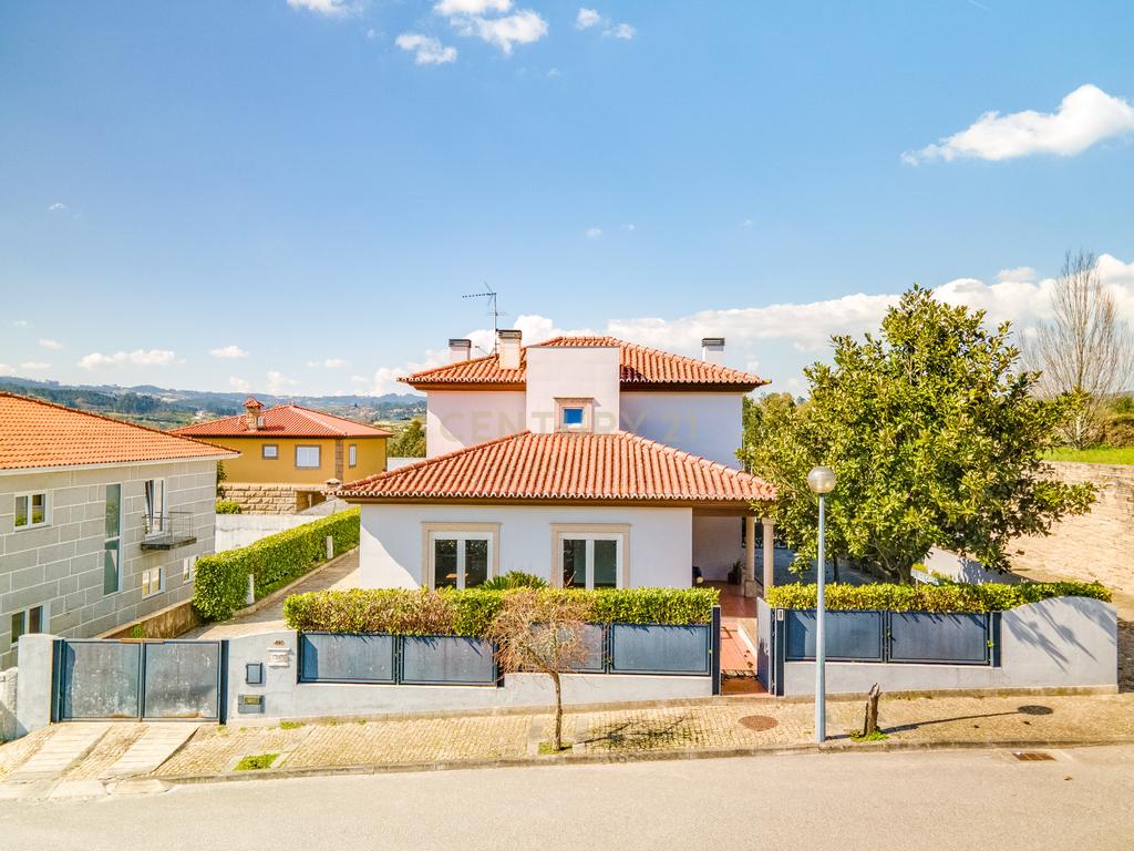 Moradia V3 na urbanização Quinta do Barreto em Marco de Canaveses - Image 21