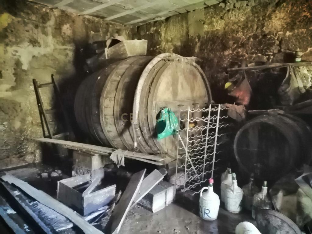 Quinta para Recuperar em Cambres, Lamego com Vista Campestre - Image 18