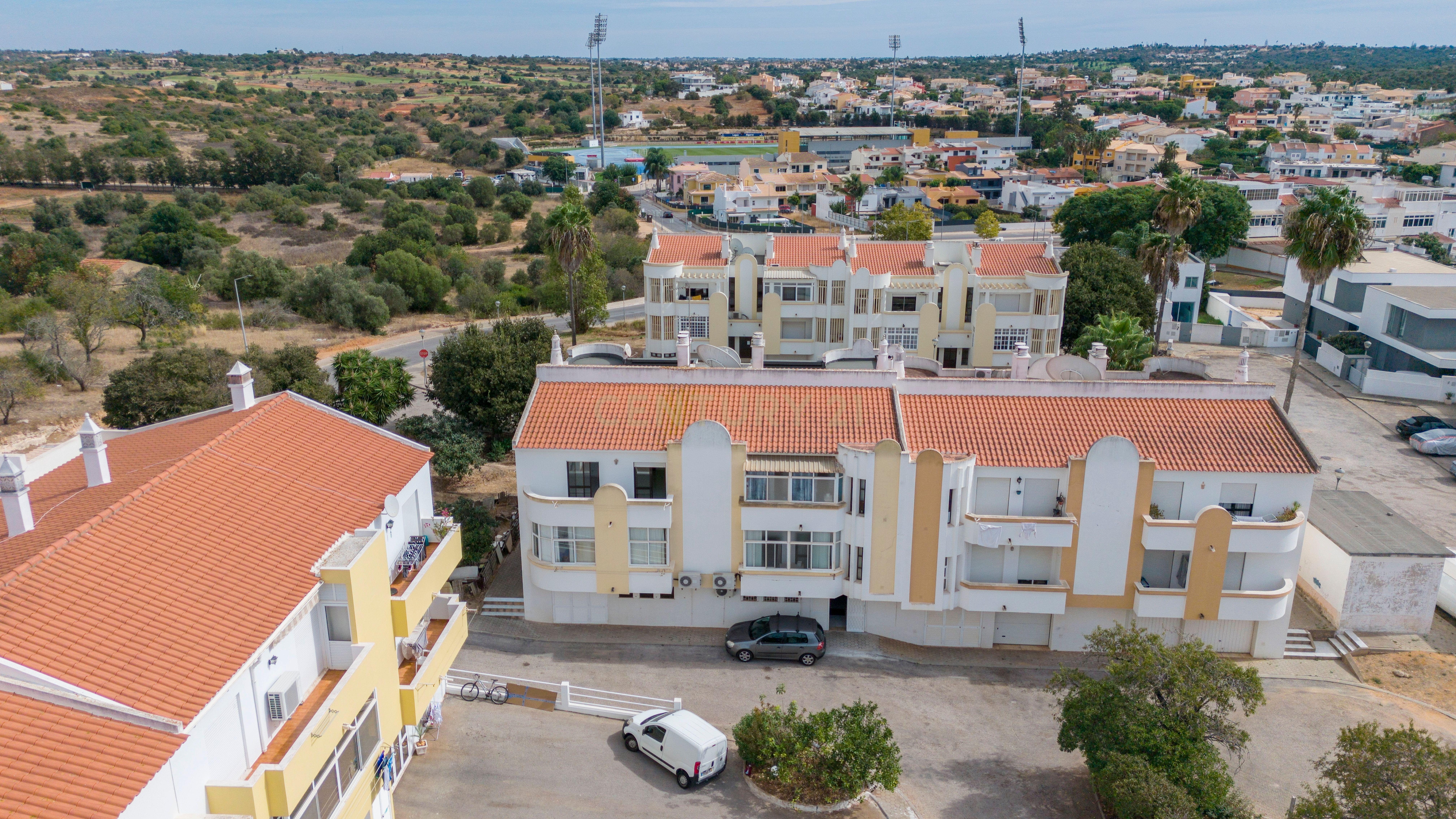 Apartamento T2 à venda em Estômbar e Parchal, Lagoa — foto 17