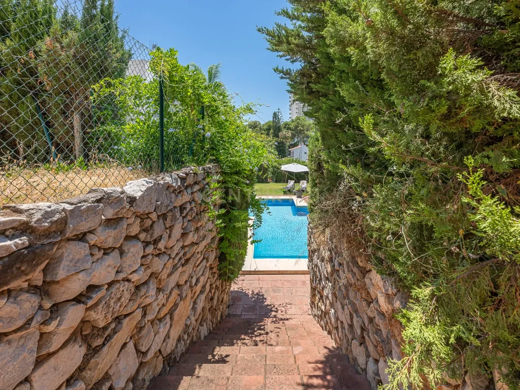 Uma moradia de luxo novinha em folha no coração de Nueva Andalucía - Image 35