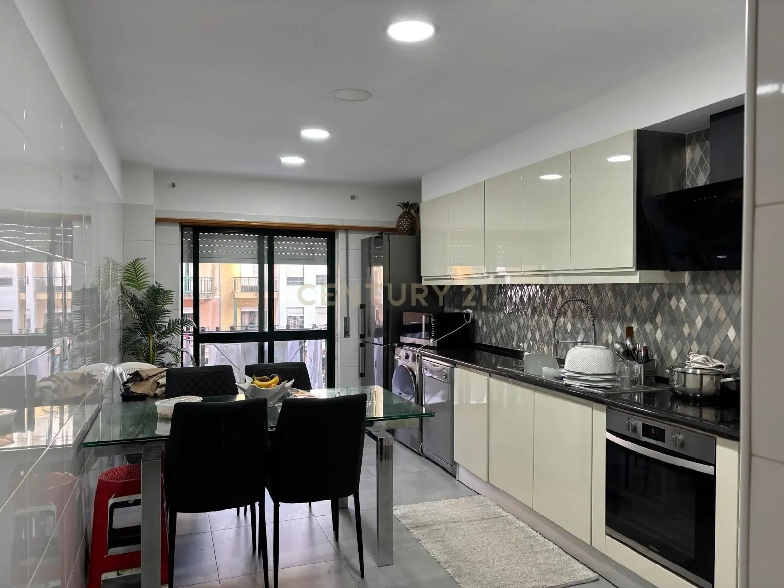 Apartamento T2 em Massamá Norte  - Image 14
