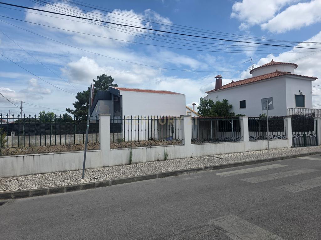 Terreno Urbano na Boa Água I – Quinta do Conde | Excelente Oportunidade de Investimento - Image 3