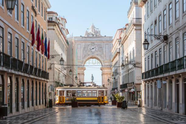 Prédio na Baixa - Projeto para Hotel 4* - 30 quartos - Image 22