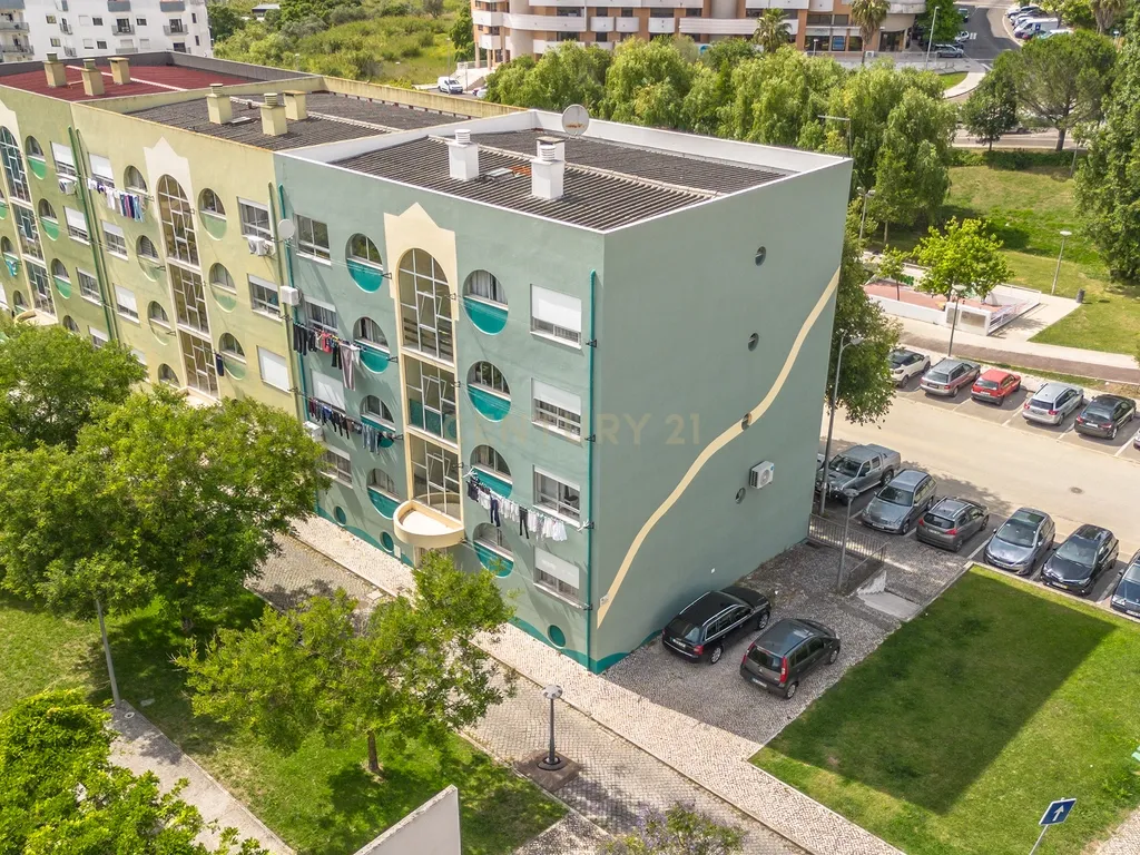Apartamento T2 em Santarém - Oportunidade Única! - Image 1