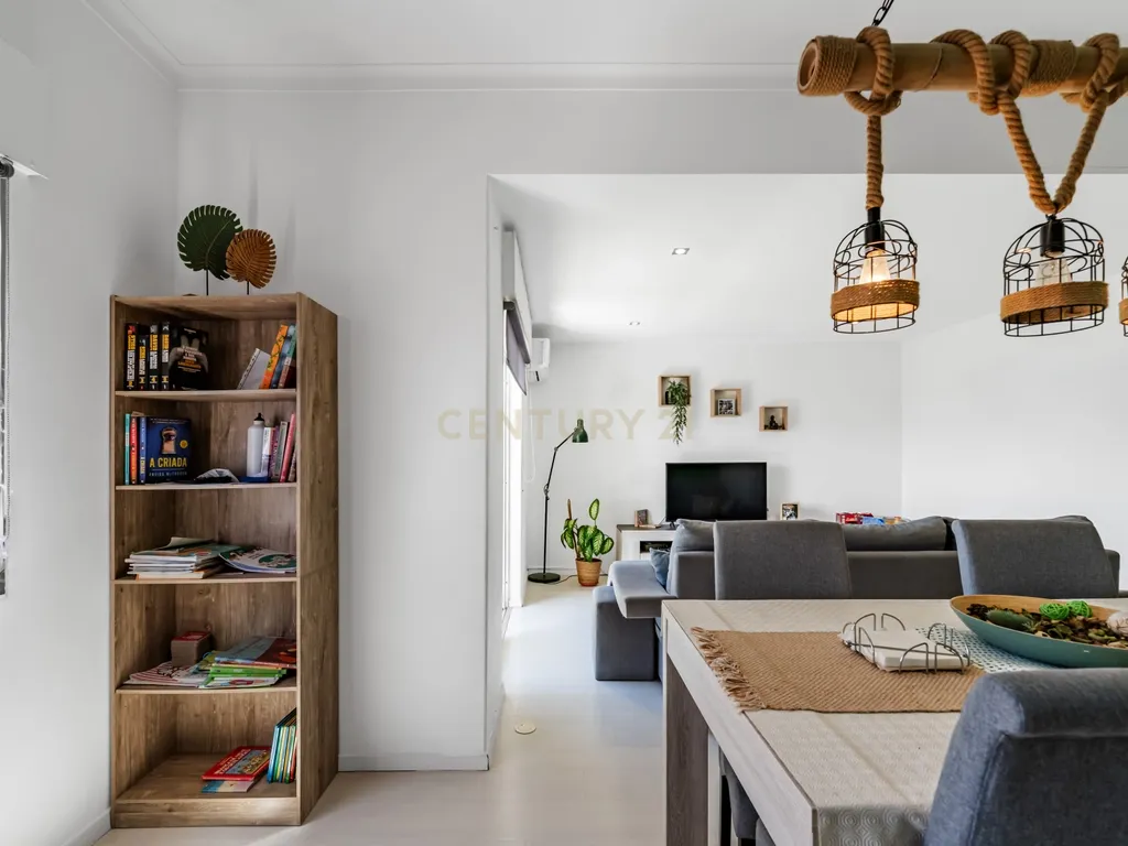 Apartamento T3 em Corroios - Alto do Moinho - Image 9