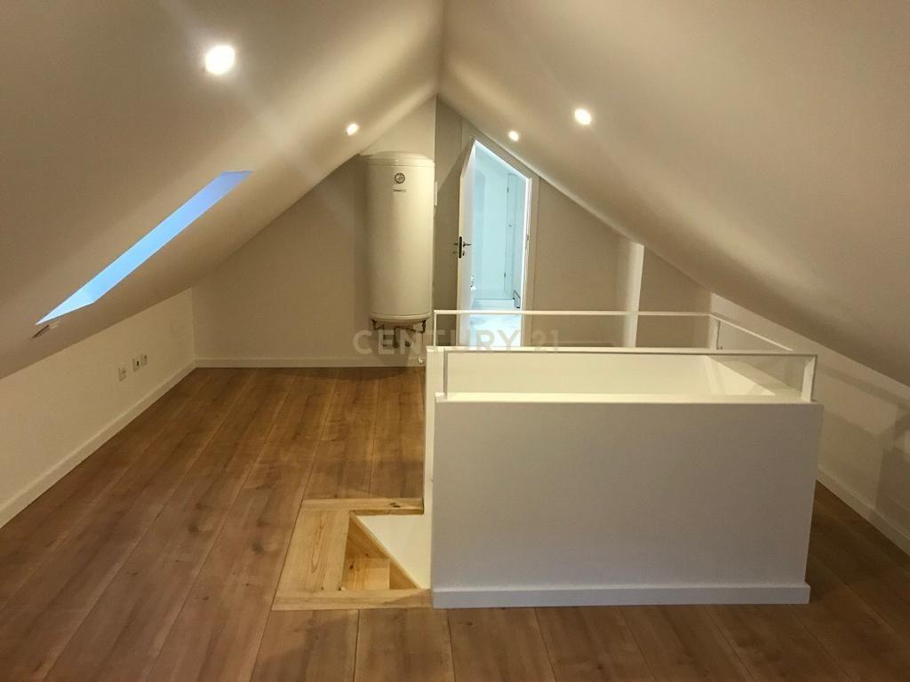 Duplex T3 na Rua do Benformoso, Lisboa. Em Venda! - Image 11