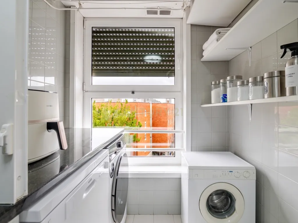 Apartamento T2 na Senhora da Hora, Matosinhos - Image 21