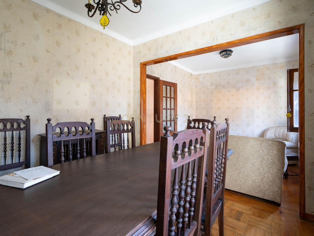 Excelente oportunidade de investimento no centro de São Martinho do Bispo, Coimbra. As referências C0289-01959 (moradia e terreno) e C0289-01957 (terreno) são vendidas em conjunto. - Image 14