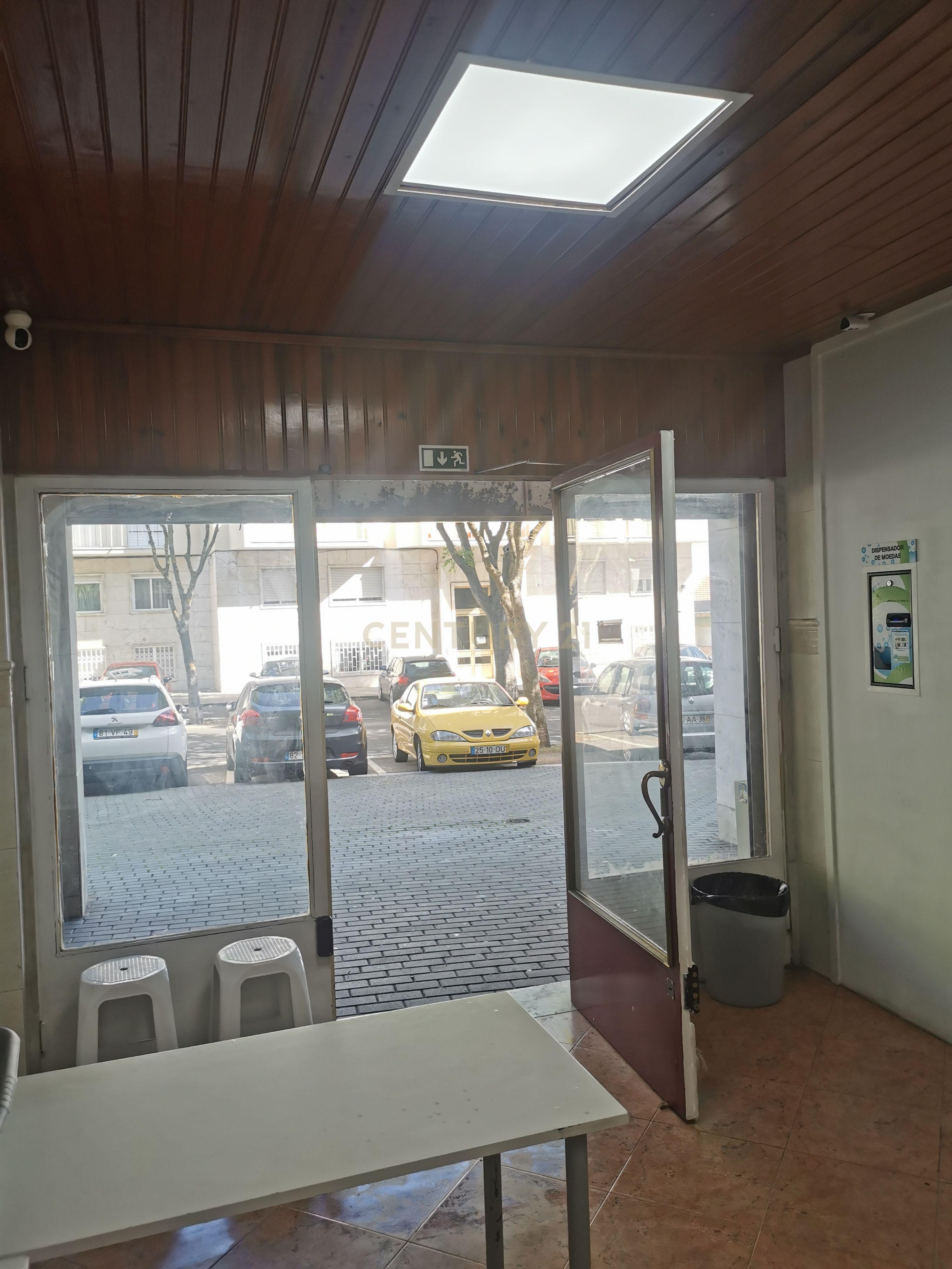 Lavandaria para trespasse na Amadora - Image 8