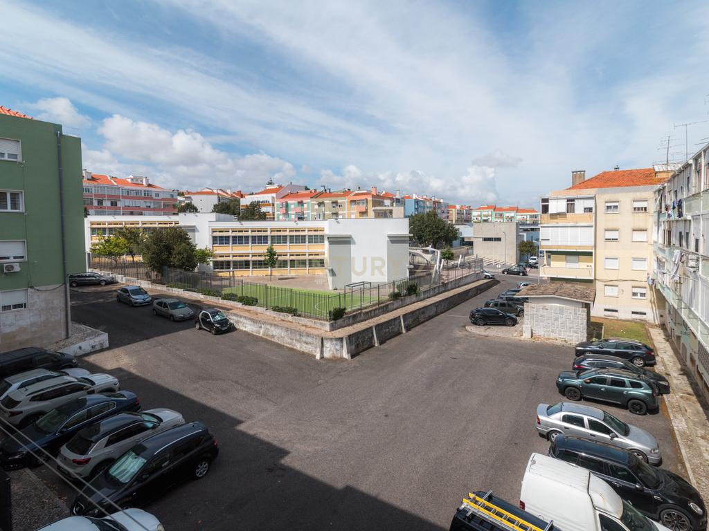 T2 Damaia junto ao Mercado - Image 15