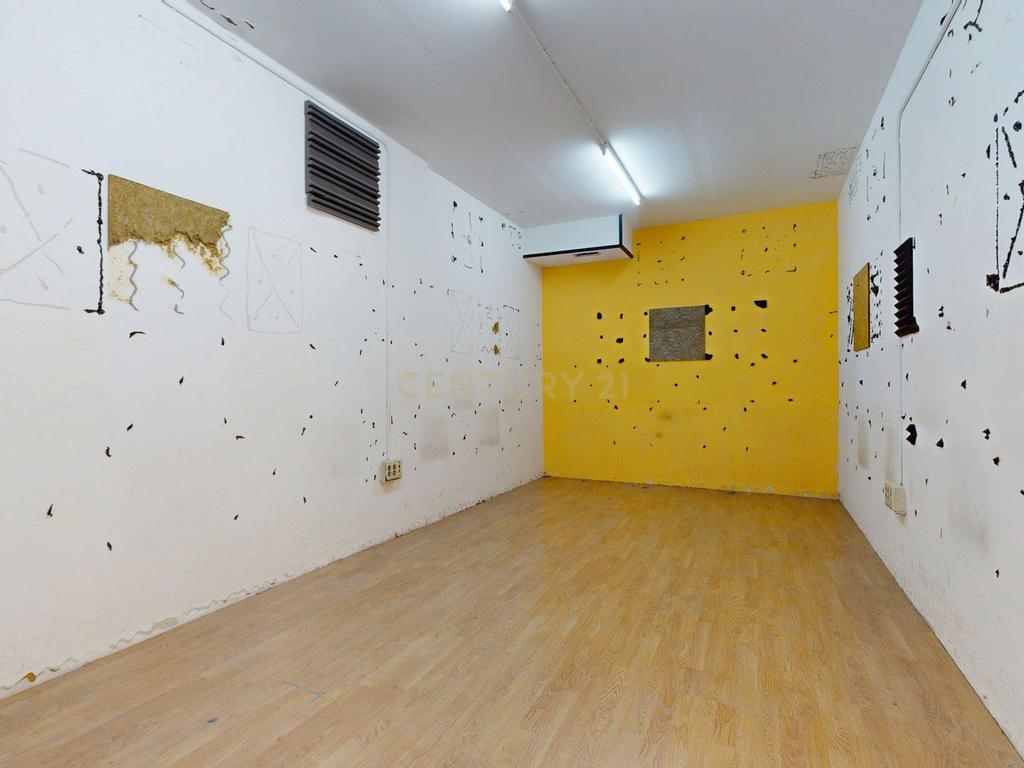 Espaçoso imóvel comercial para renovar no centro de Madrid, a apenas 10 minutos da estação de Atocha. - Image 17