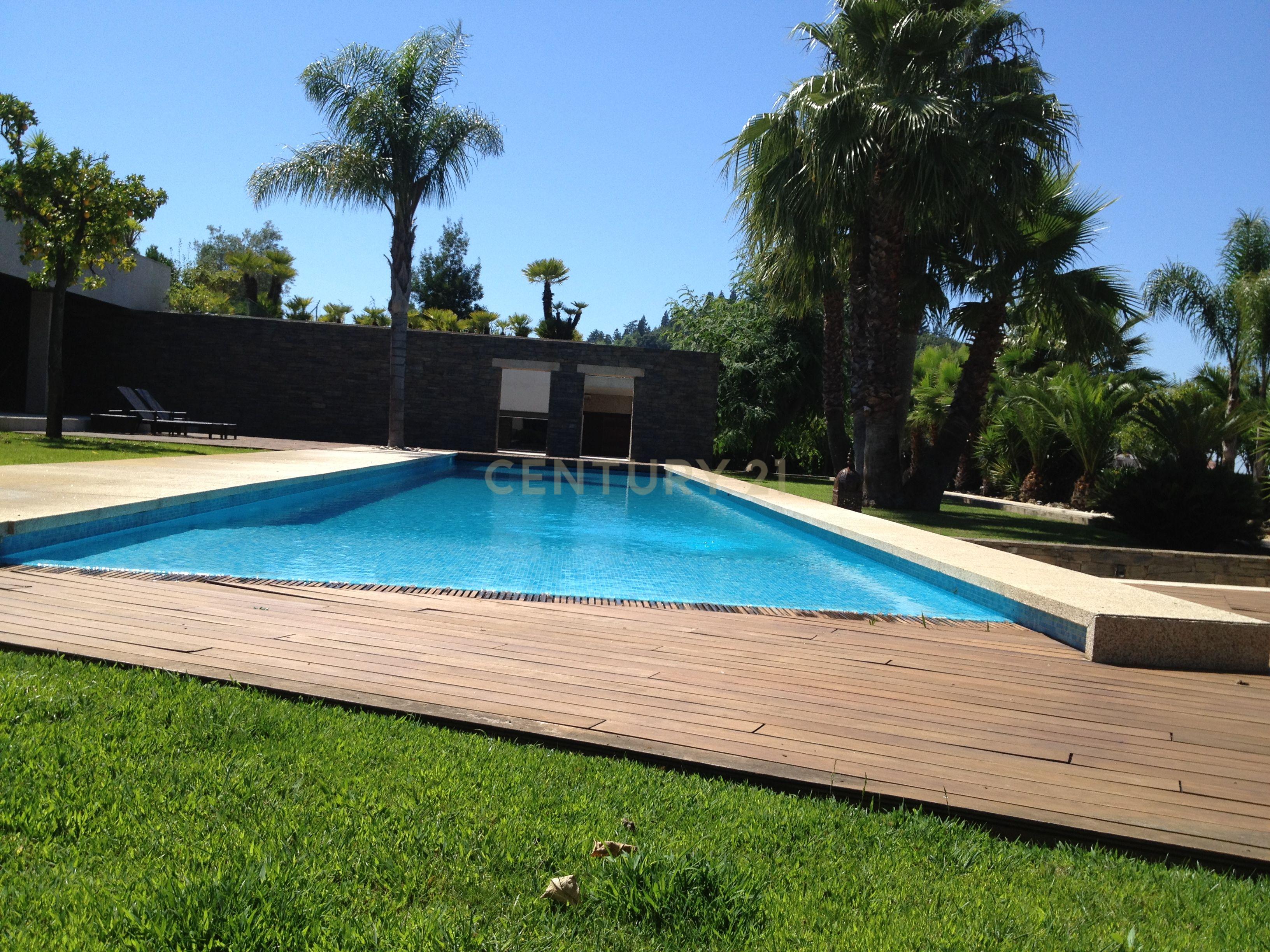 Moradia V5 de 4 frentes e piscinas - Image 62
