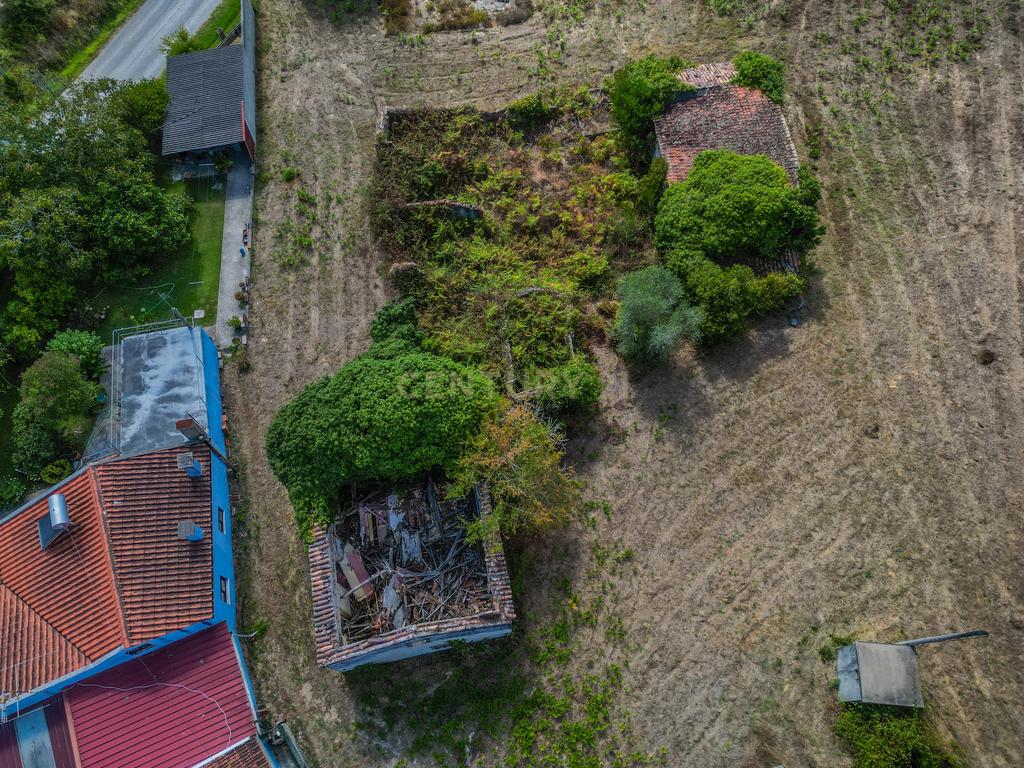 Propriedade com duas casas para reabilitar, terreno e poço na Costeira – Figueira da Foz - Image 9