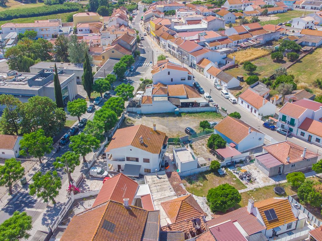 Terrenos Urbanos em Águas de Moura – Excelente Oportunidade para Habitação ou Investimento - Image 18