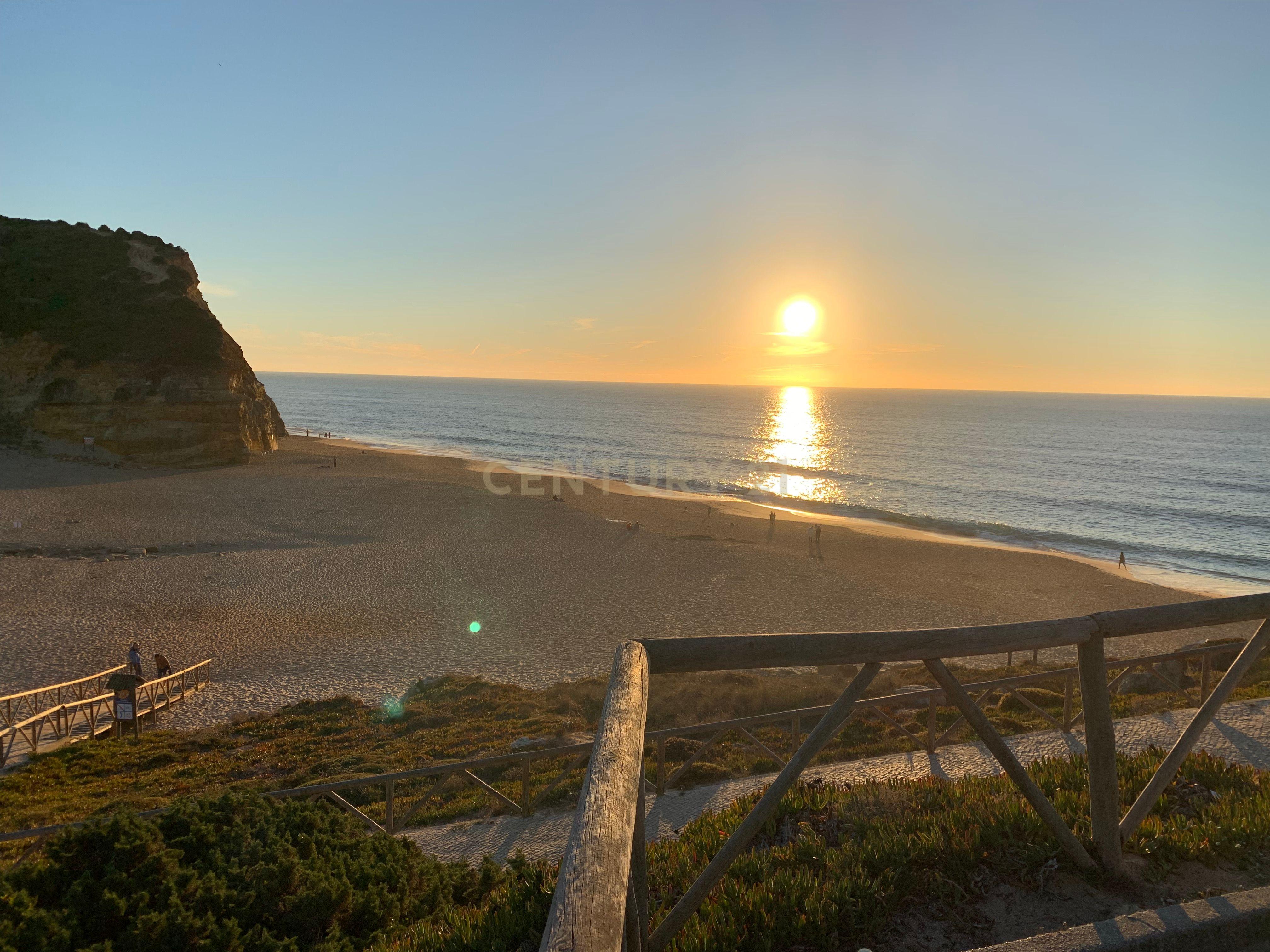 Moradia T5 totalmente renovada, com piscina, 15 minutos a pé da Praia de S. Julião, na Carvoeira, Ericeira, Mafra - Image 48