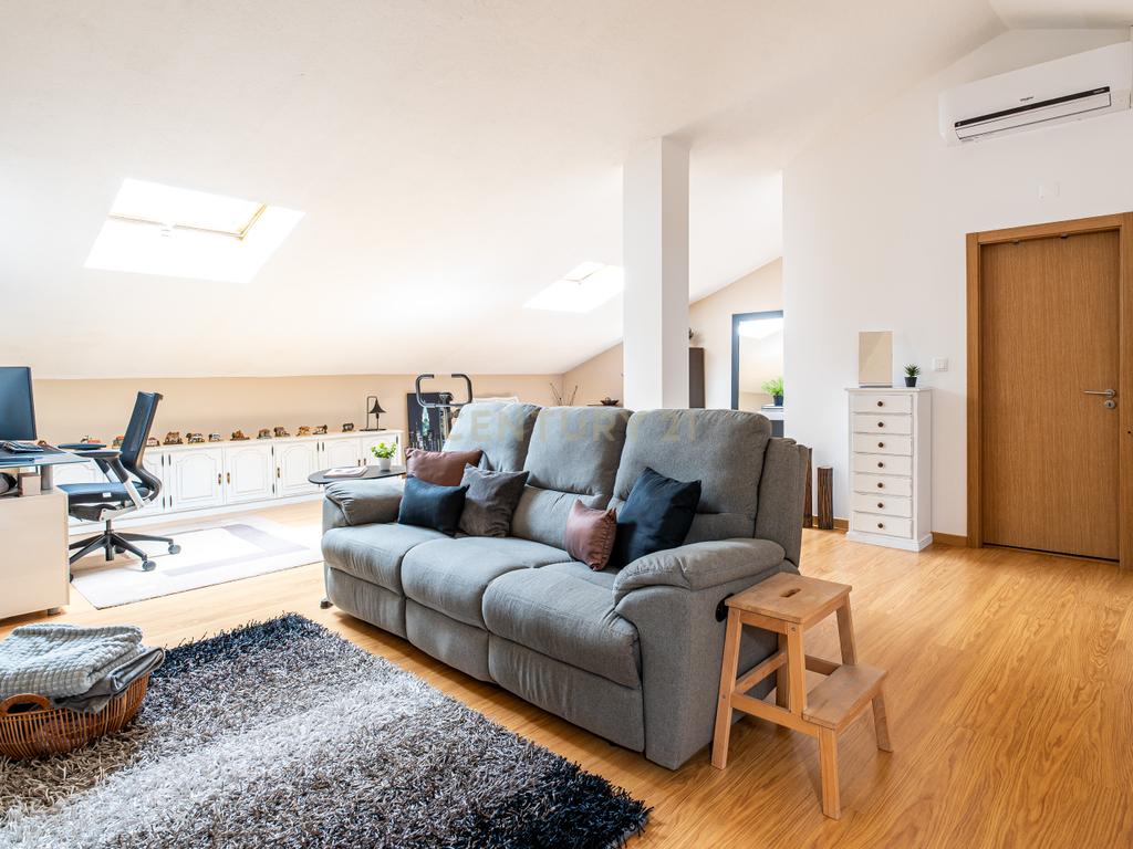 Apartamento T3+1 com Sótão de 100m² na Abrunheira – Oportunidade Única!   - Image 34