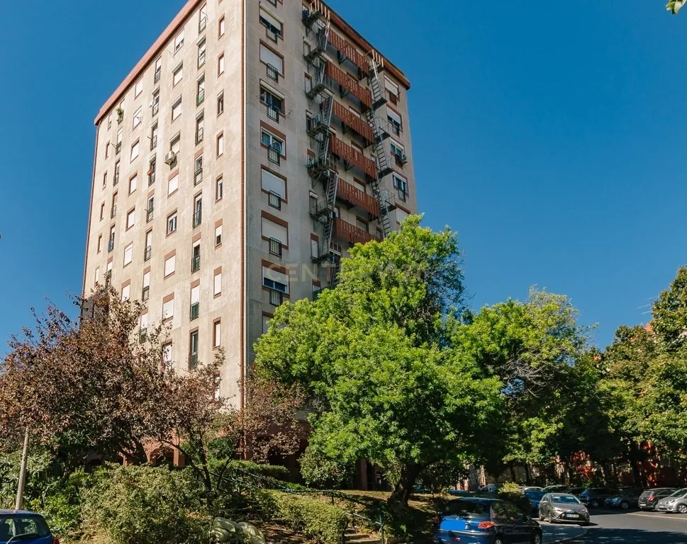 T3 Olivais Lisboa - Image 1