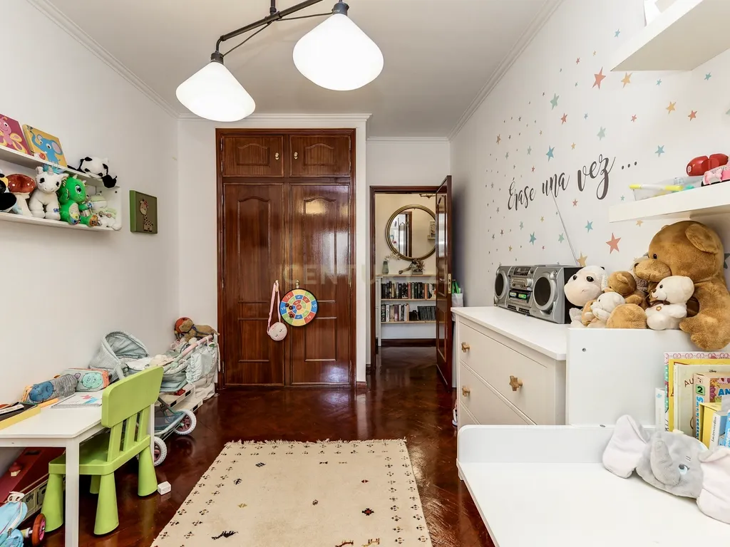 UMA CASA DE SONHO - T4 em Queluz - Image 14