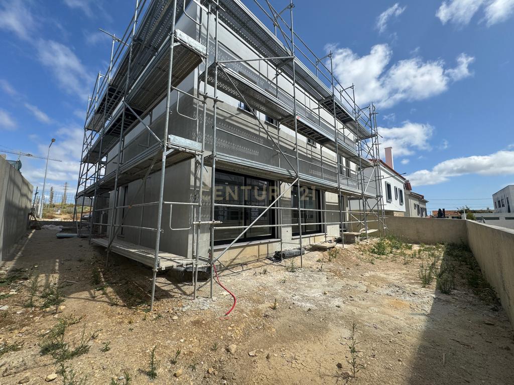 Moradia T4 contemporânea em Construção em Trajouce – São Domingos de Rana, Cascais - Image 6
