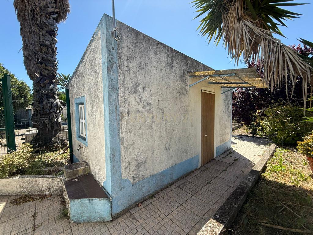 Moradias inseridas em terreno de 2400 m2 - Image 17