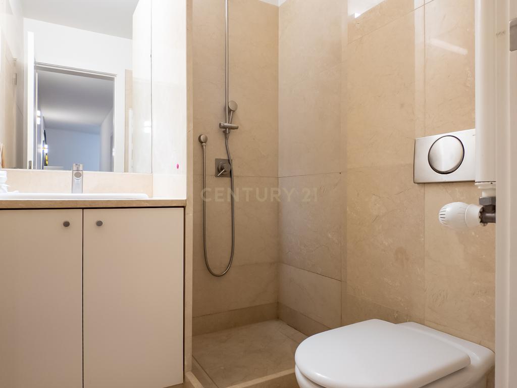 Apartamento T3+1 Porto - Foz - Image 23