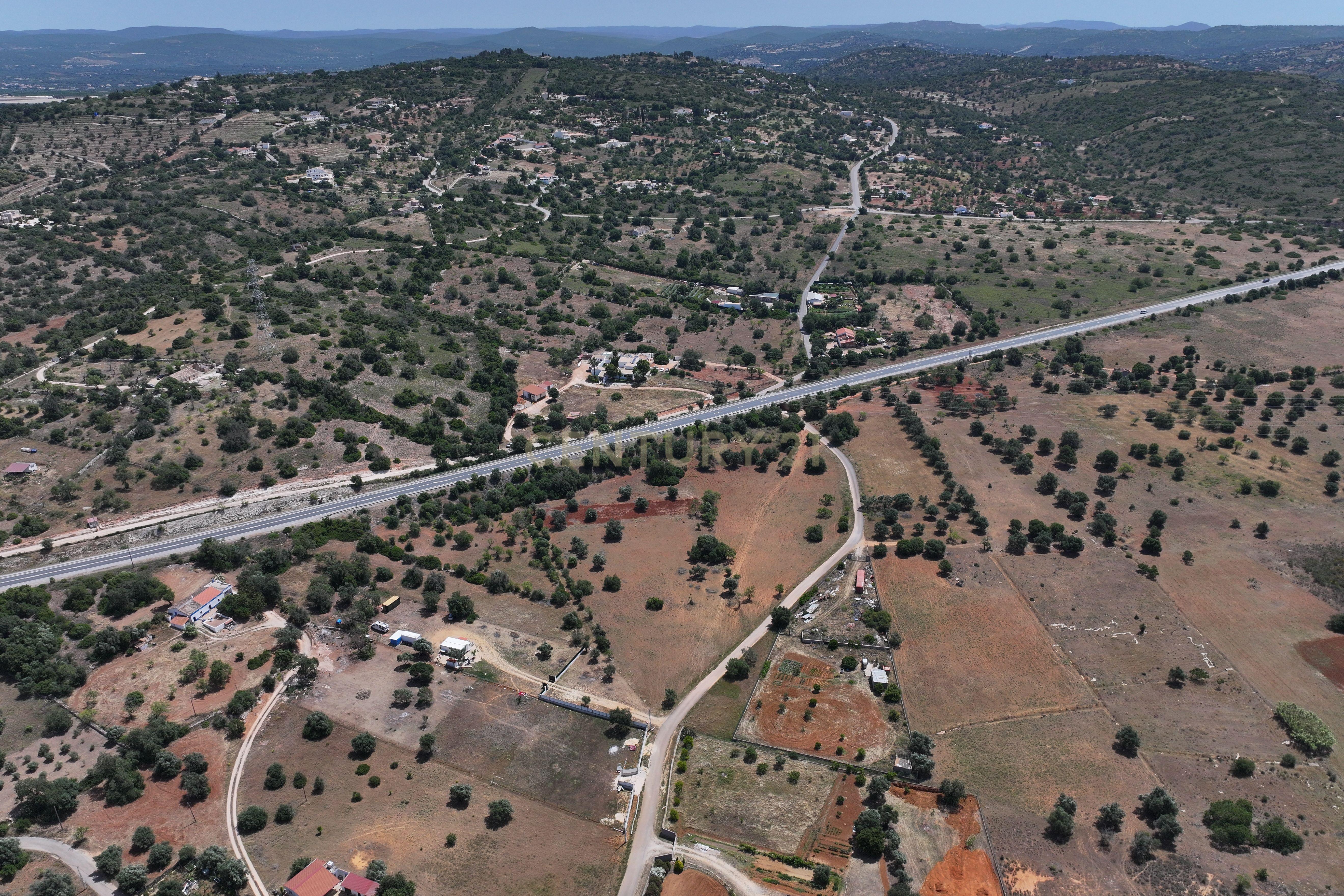 Fotografia 7 de Terreno Rústico localizado em Gateiras - Tunes, com uma área total de 4320m².