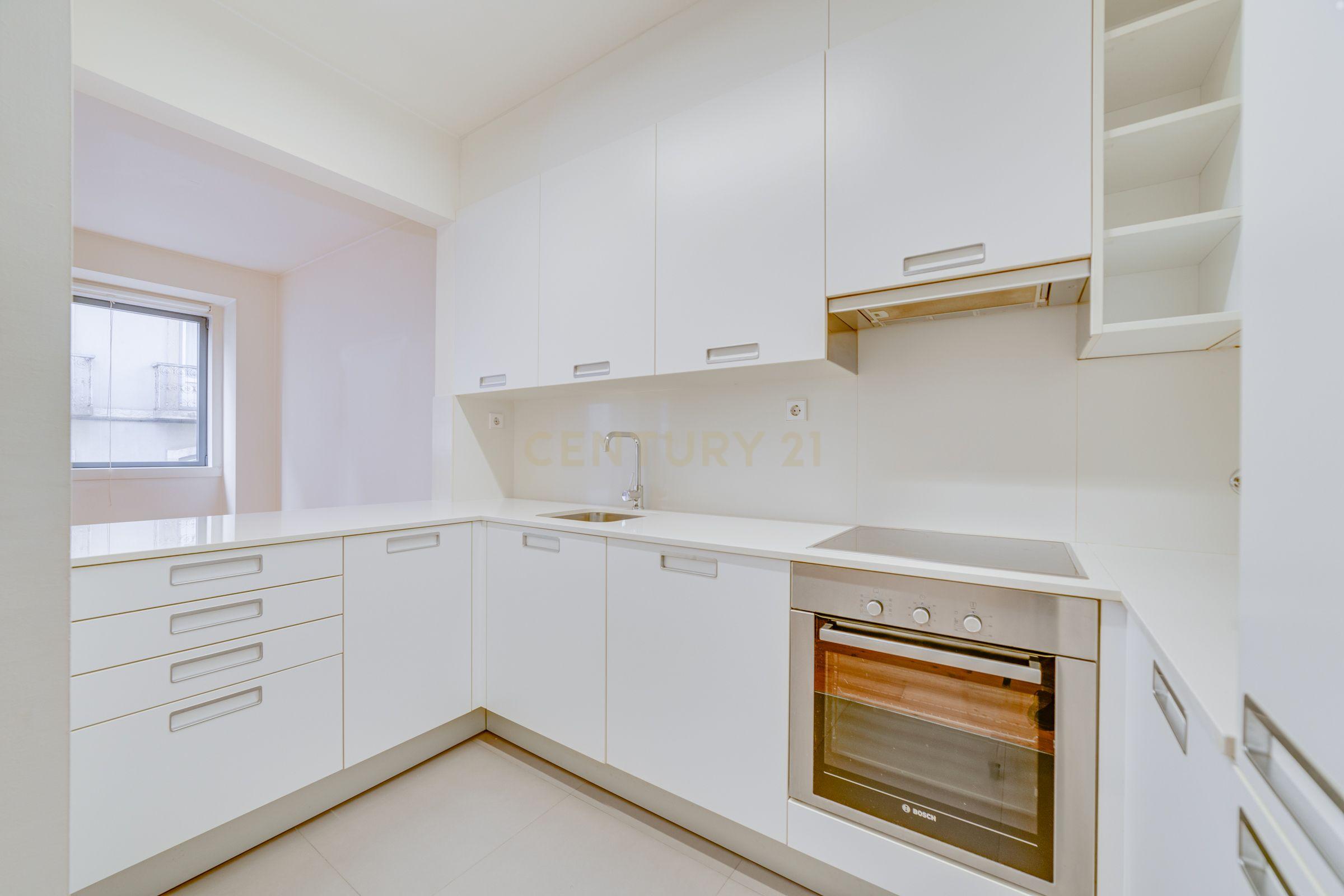 Encantador T2 de 81,5m² no coração do Príncipe Real - Image 6