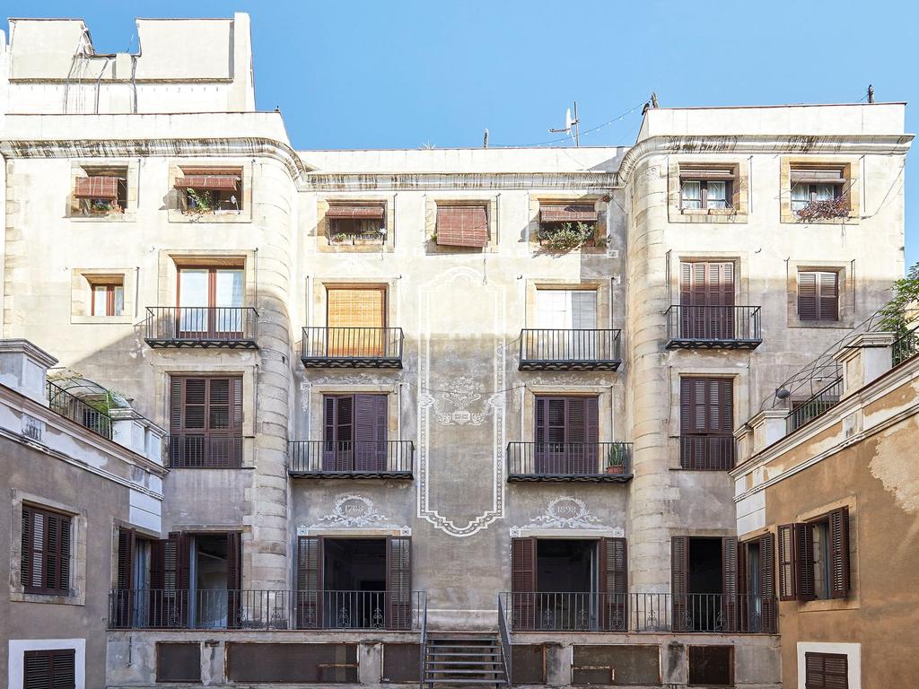 Duplex Espetacular em Barcelona, Cataluña - 463m² de Potencial - Image 21
