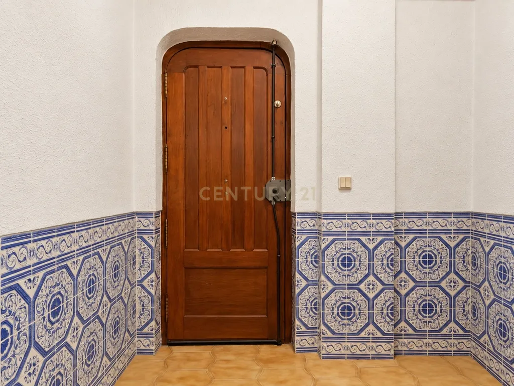 Apartamento T1 com Terraço, Sto António Caparica - Image 13