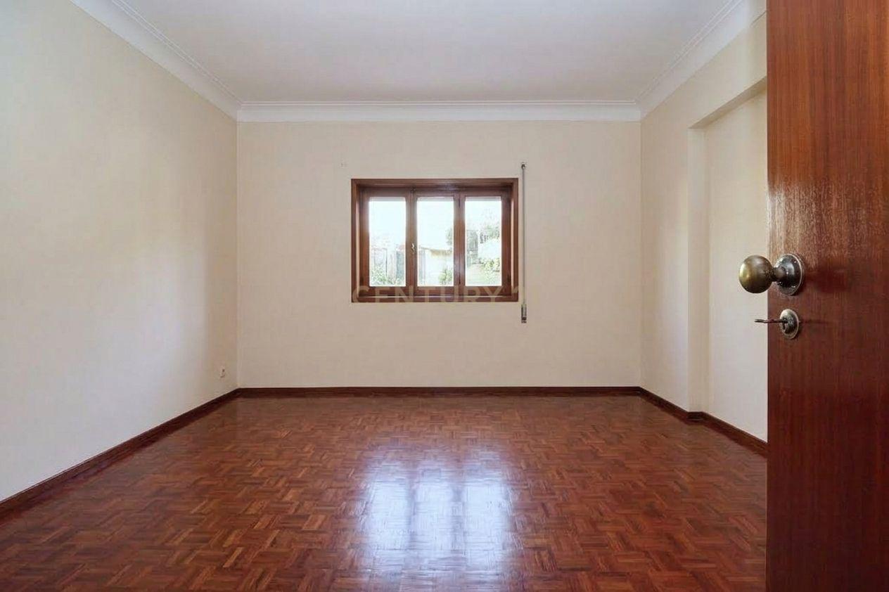 Fotografia 5 de Moradia Térrea, isolada,  em Porto Salvo - Oeiras