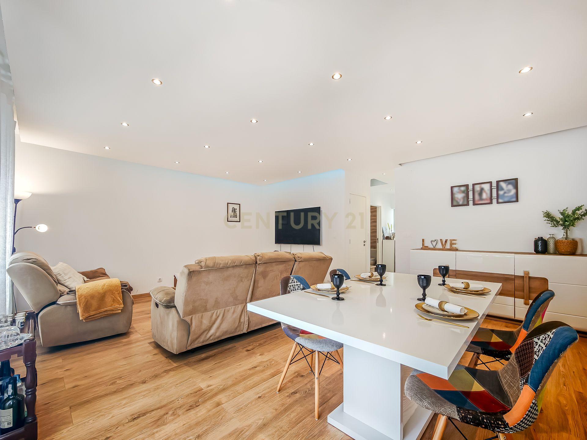 Fotografia 5 de 🏡 Moradia T3 Totalmente Remodelada em Camarate, Loures | O Espaço de uma Casa ao Preço de um Apartamento!