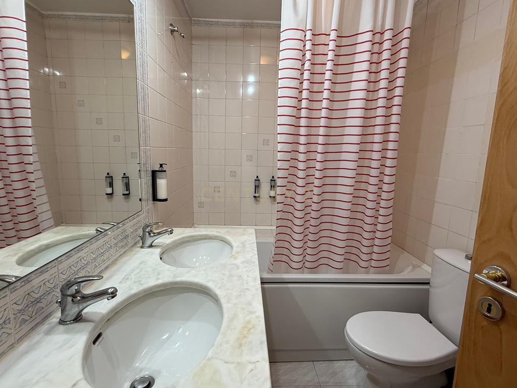 T1 Muito Bem Estimado nas Olaias – Assinatura do Arquiteto Tomás Taveira - Image 11