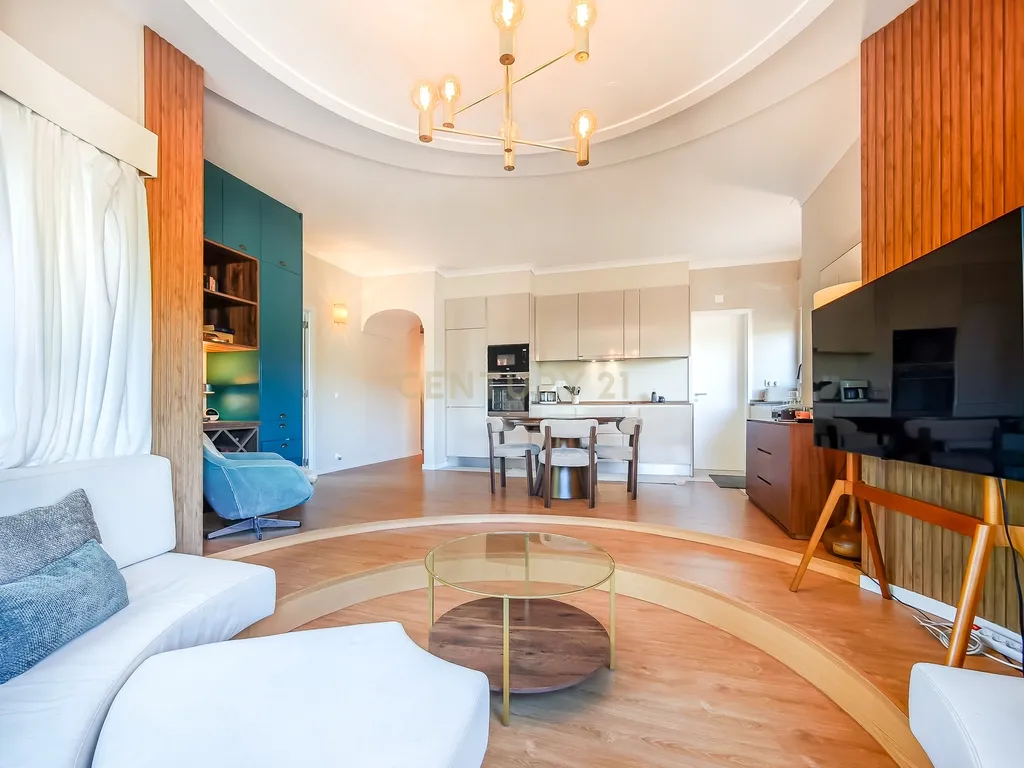 Apartamento T1+1 Remodelado com Elevador | Pampilheira | Cascais - Image 9