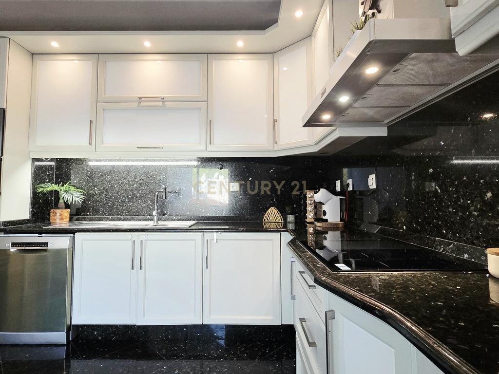 Apartamento Duplex T3 perto do mar na Caparica — Conforto, Elegância, Proximidade da Natureza e Estilo de Vida Descontraído - Image 33