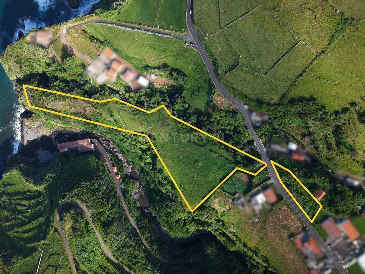 Fotografia 11 de Terreno 2 em 1 localizado na ilha das Flores