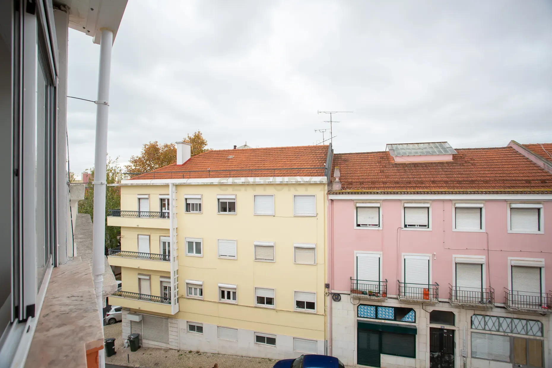 Apartamento T1+1 mobilado com Vista para o Rio em Lisboa - Image 26