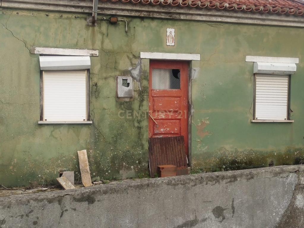 Lote com Projeto Aprovado – Oportunidade Única em Portela de Belmonte! - Image 1