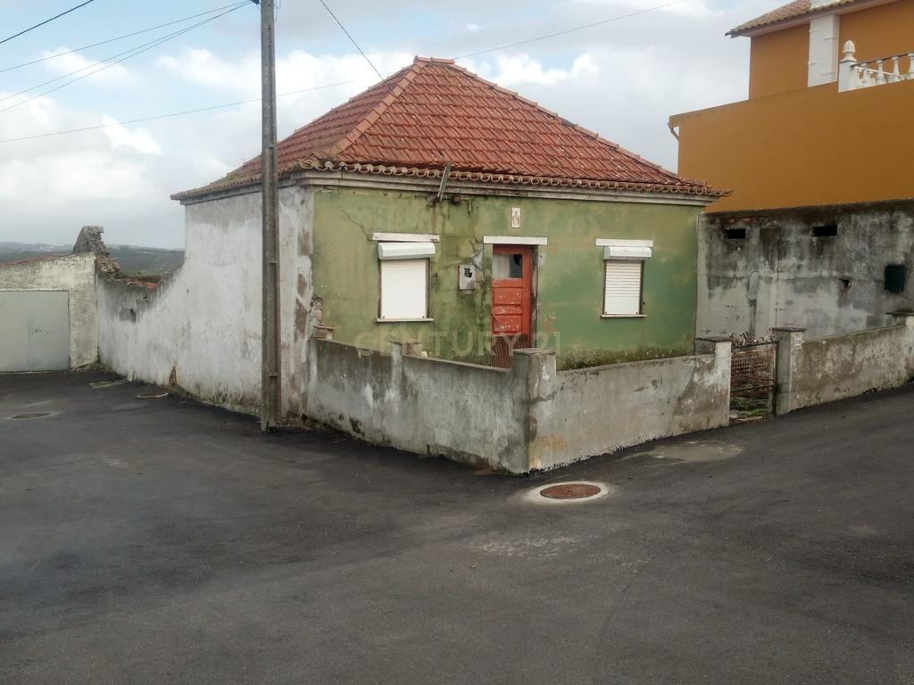 Lote com Projeto Aprovado – Oportunidade Única em Portela de Belmonte! - Image 2