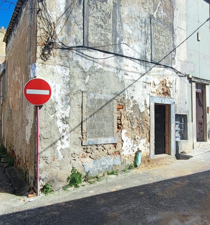PRÉDIO NO CENTRO HISTÓRICO DE PENICHE – OPORTUNIDADE ÚNICA! - Image 5
